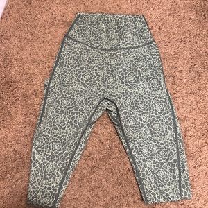 Buffbunny Aleo leggings . From the Blooming collection . Size small. Never worn
